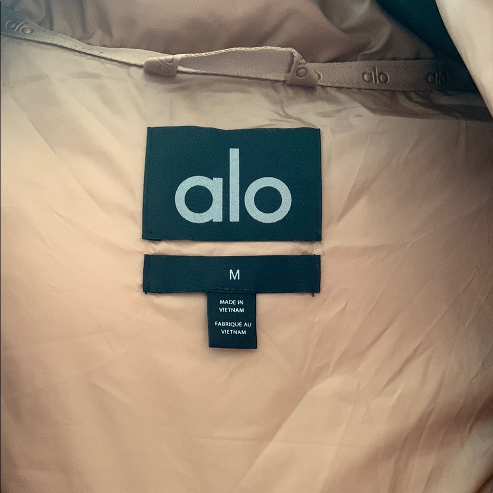 ALO Yoga Quilted Puffer Vest in Camel Tan - Picture 9 of 10